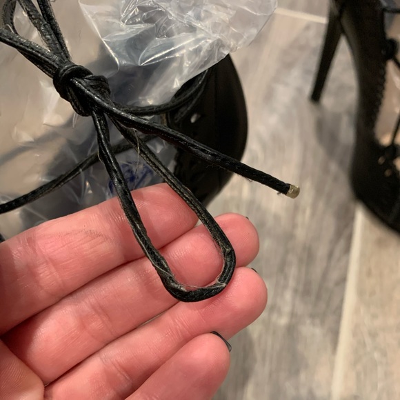 Zara Woman Tie up heels- size 36/6 - Picture 5 of 8
